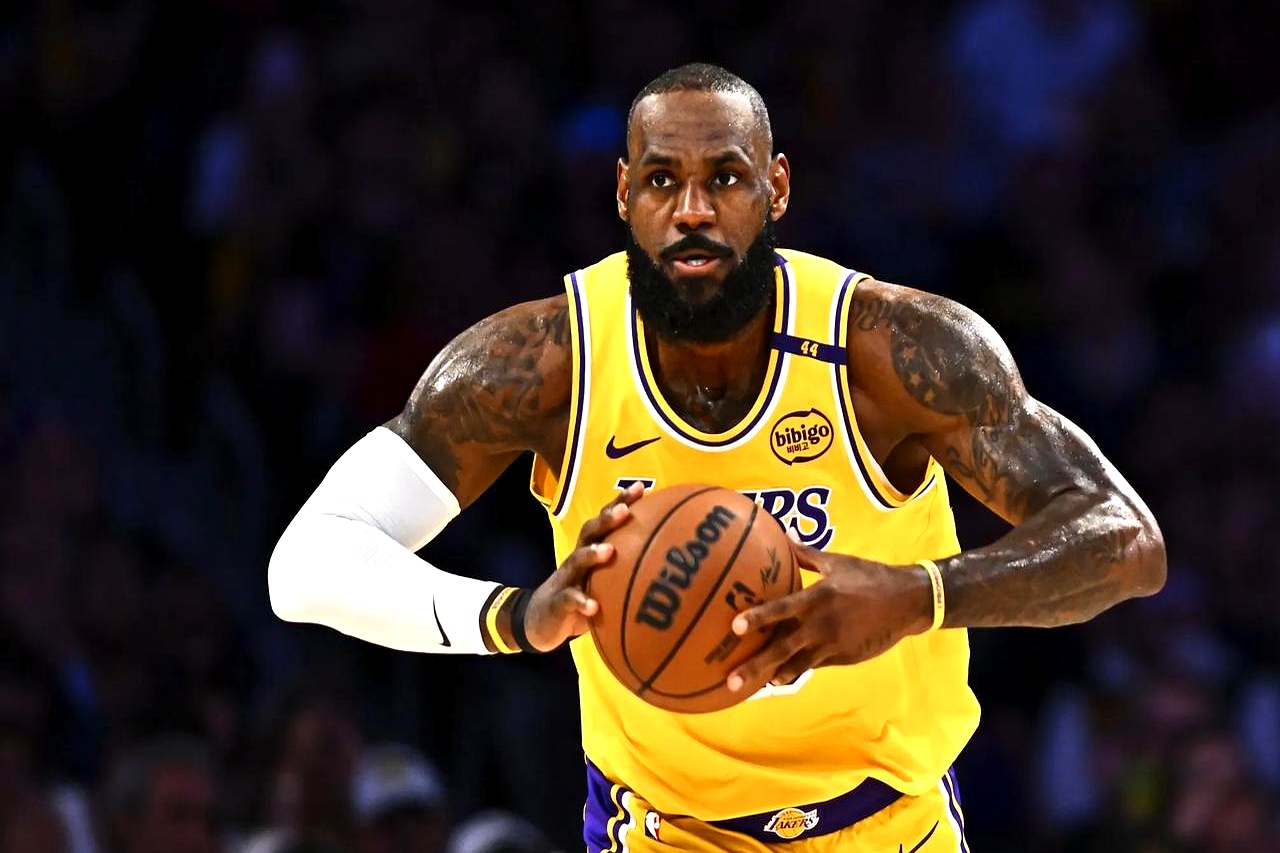 关于字母哥生涯第二次完成压哨绝杀赛季场均34分的信息  第2张