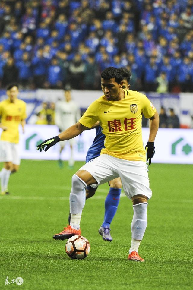 包含曝巴萨有意21岁黄潜前锋艾永将激活解约金条款的词条  第2张