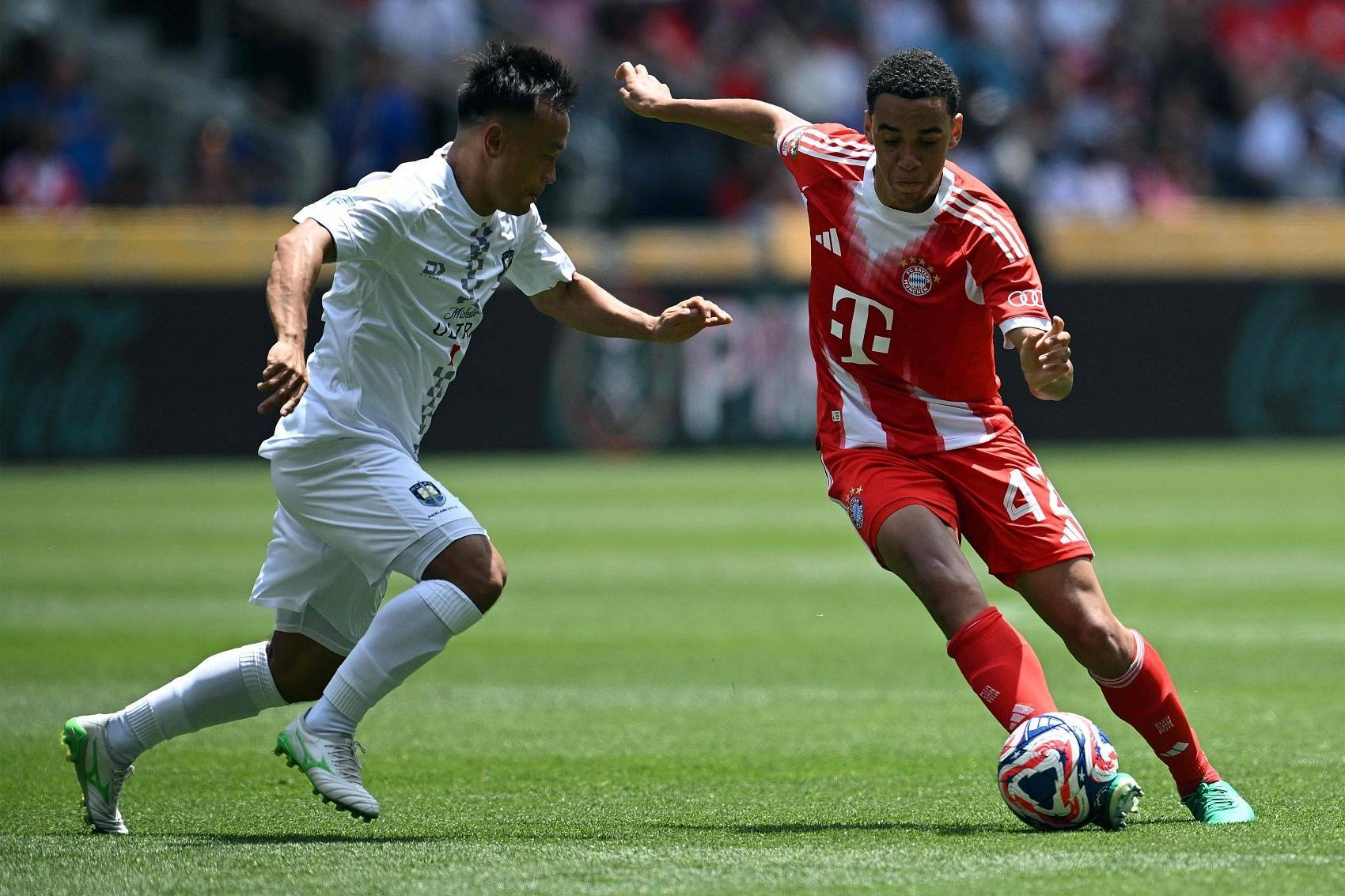 穆西亚拉回归训练拜仁争冠添关键砝码的简单介绍  第1张