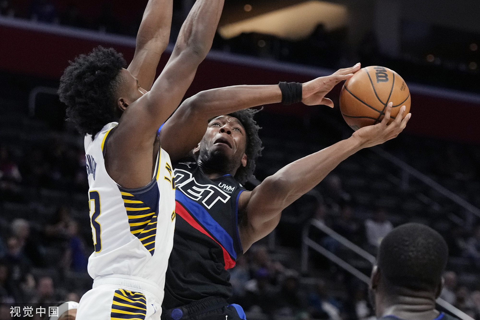 NBA常规赛步行者主场111-129不敌步行者惨遭7连败巴雷特22分西亚卡姆空砍30分的简单介绍  第1张