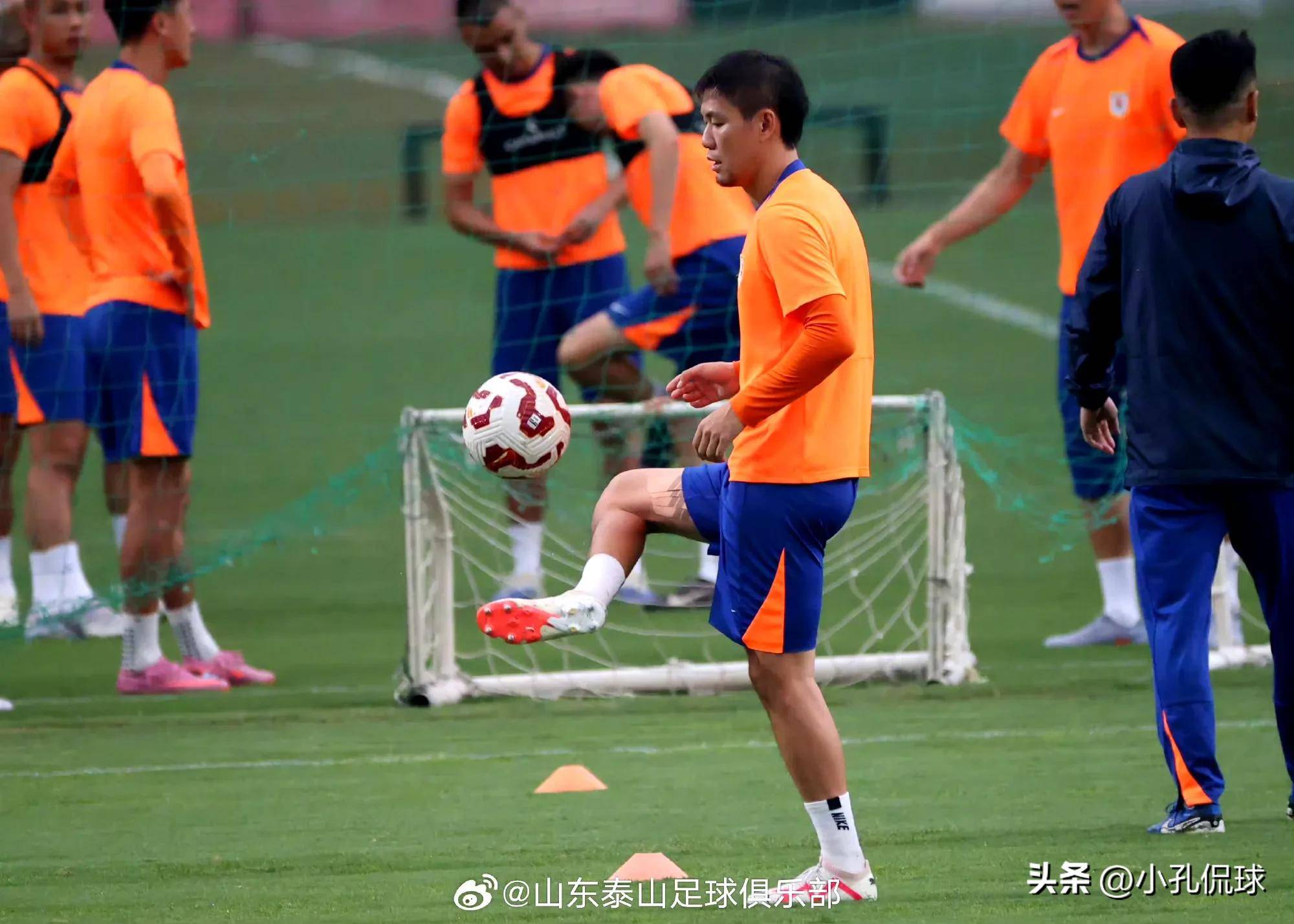 关于中超河南队2-2山东泰山泽卡梅开二度卡多索双响建功的信息  第1张