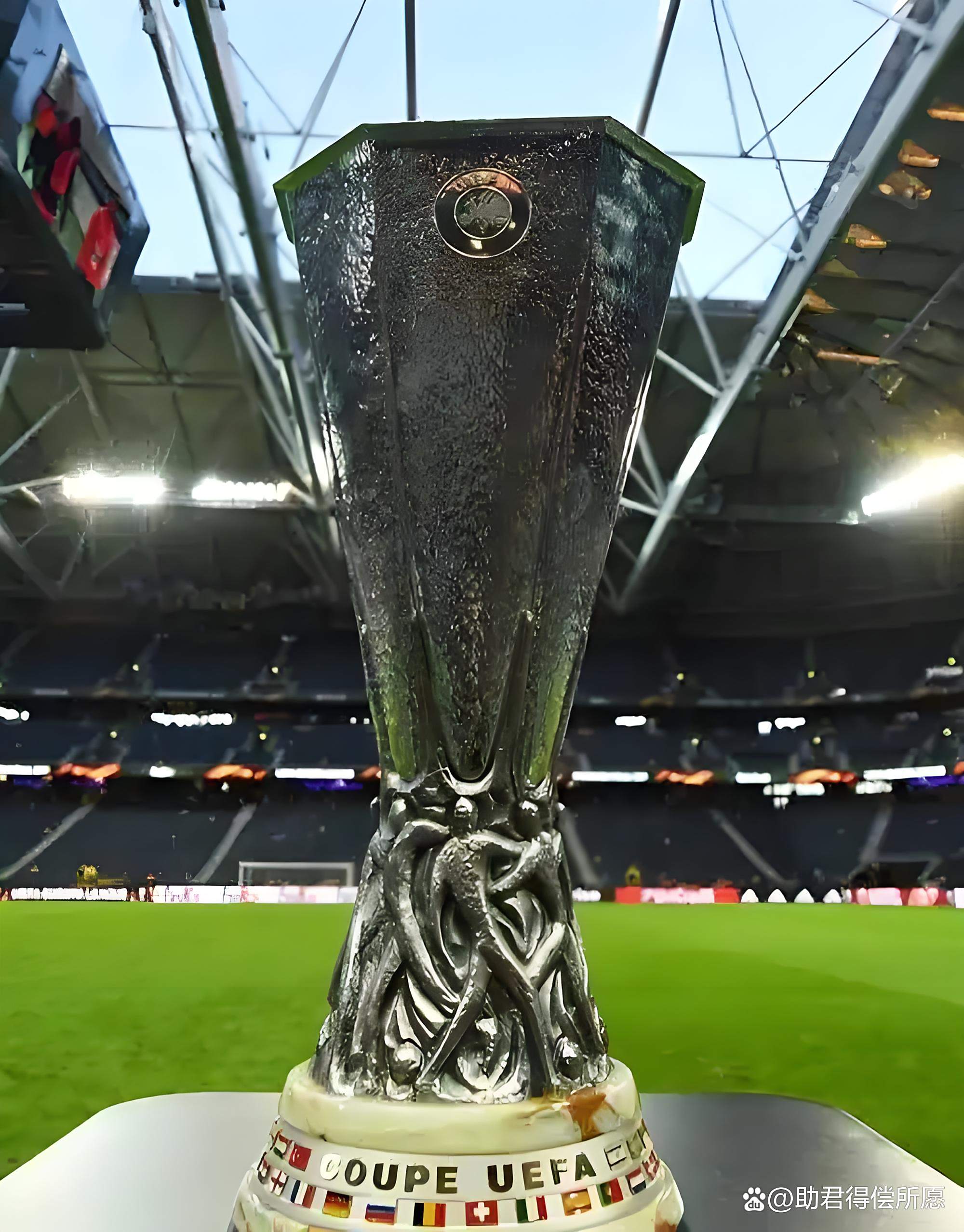 欧联杯萨尔茨堡红牛2-0前进之鹰萨尔茨堡欧联杯首胜的简单介绍  第1张