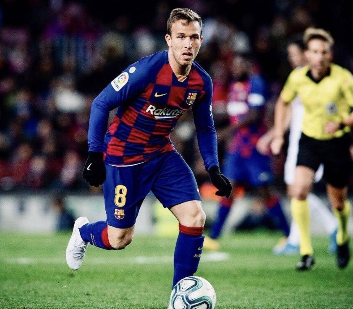 尤文将再次尝试引进阿劳霍巴萨中卫竞争激烈或促交易成行的简单介绍  第1张