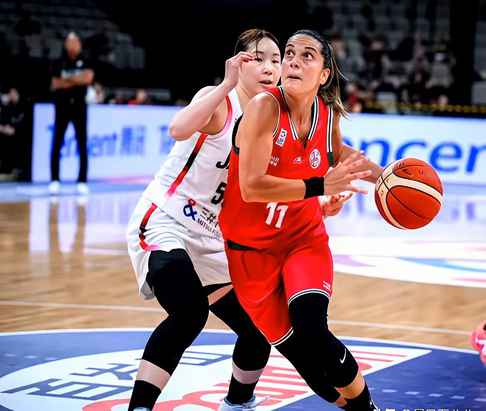 土女超:贝西克塔斯女篮VS埃姆拉克女篮的简单介绍  第1张