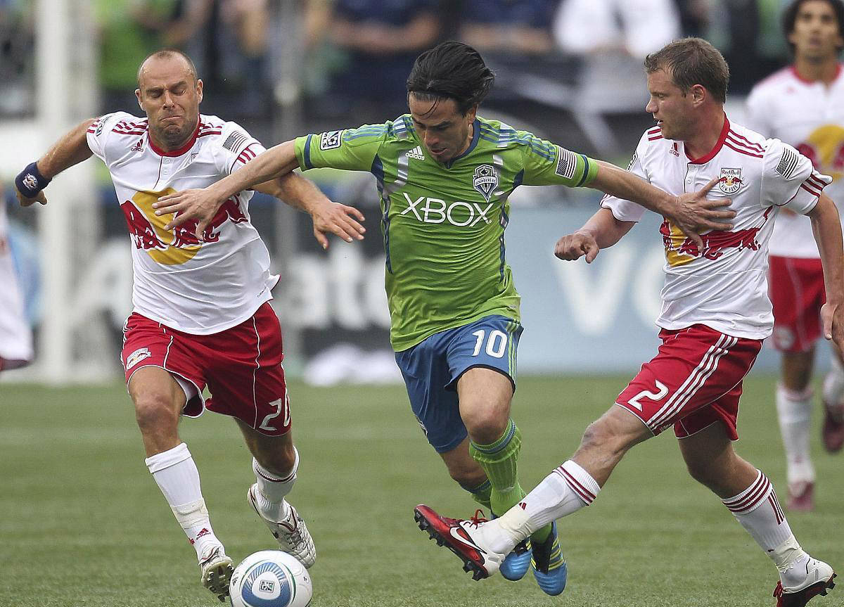 关于美职足纽约红牛vs亚特兰大联赛事预测纽约红牛依赖主场抢分的信息