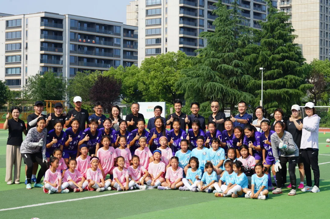 记者评U17中国女足：已重回世界二流止步世界杯16强的简单介绍