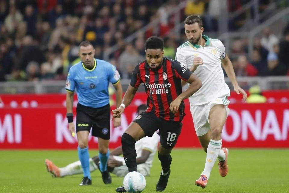 包含恩昆库接近加盟米兰转会费高达4200万欧的词条  第2张