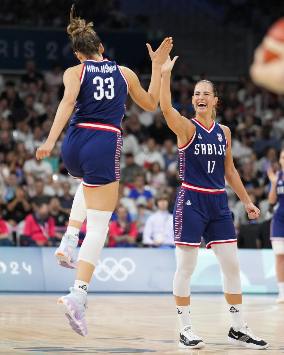 包含冰岛女超:豪卡尔女篮VS斯塔尔南女篮的词条  第1张