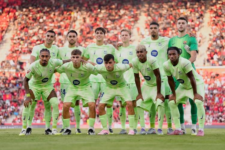 西甲莱万特2-3巴塞罗那巴萨客场完成逆转的简单介绍  第1张