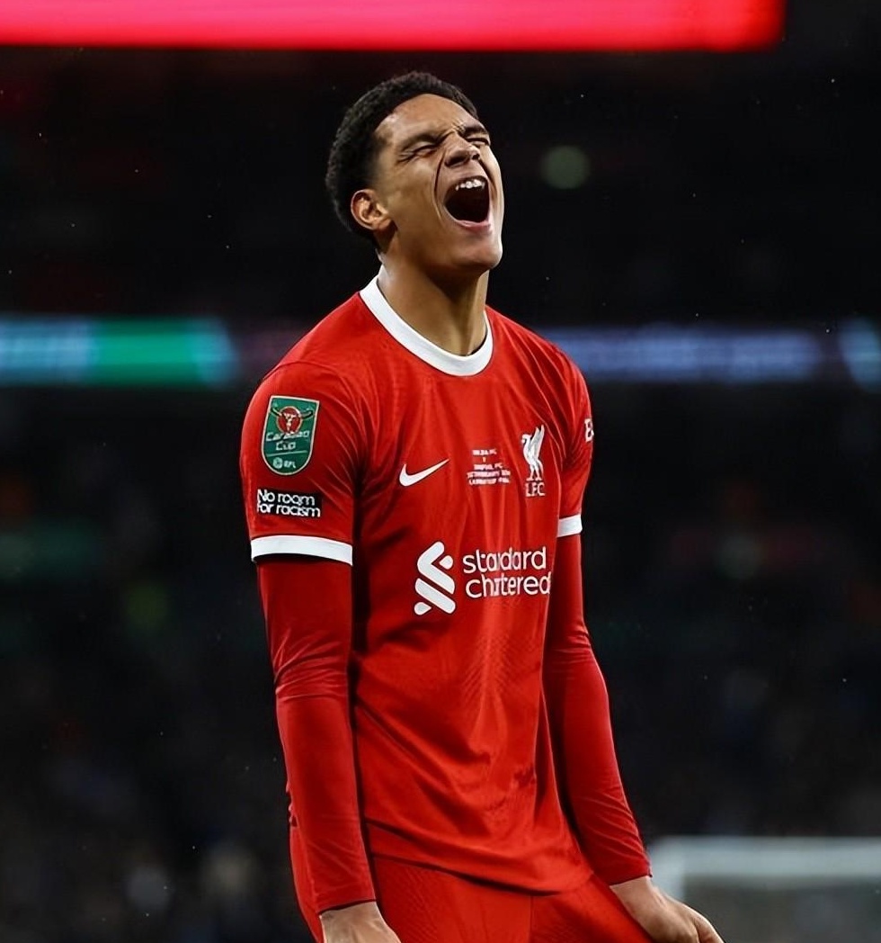 包含阿森纳续约特罗萨德遭遇困难双方没有在薪资达成一致的词条