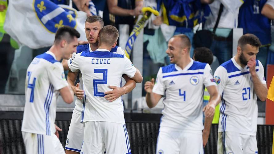 包含世预赛波黑VS罗马尼亚预测分析两队整体发挥十分接近的词条  第1张