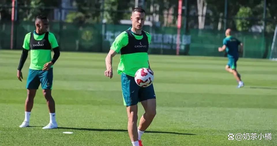 包含津门虎夏窗不换外援边后卫成了球队最渴望寻找的目标的词条  第2张