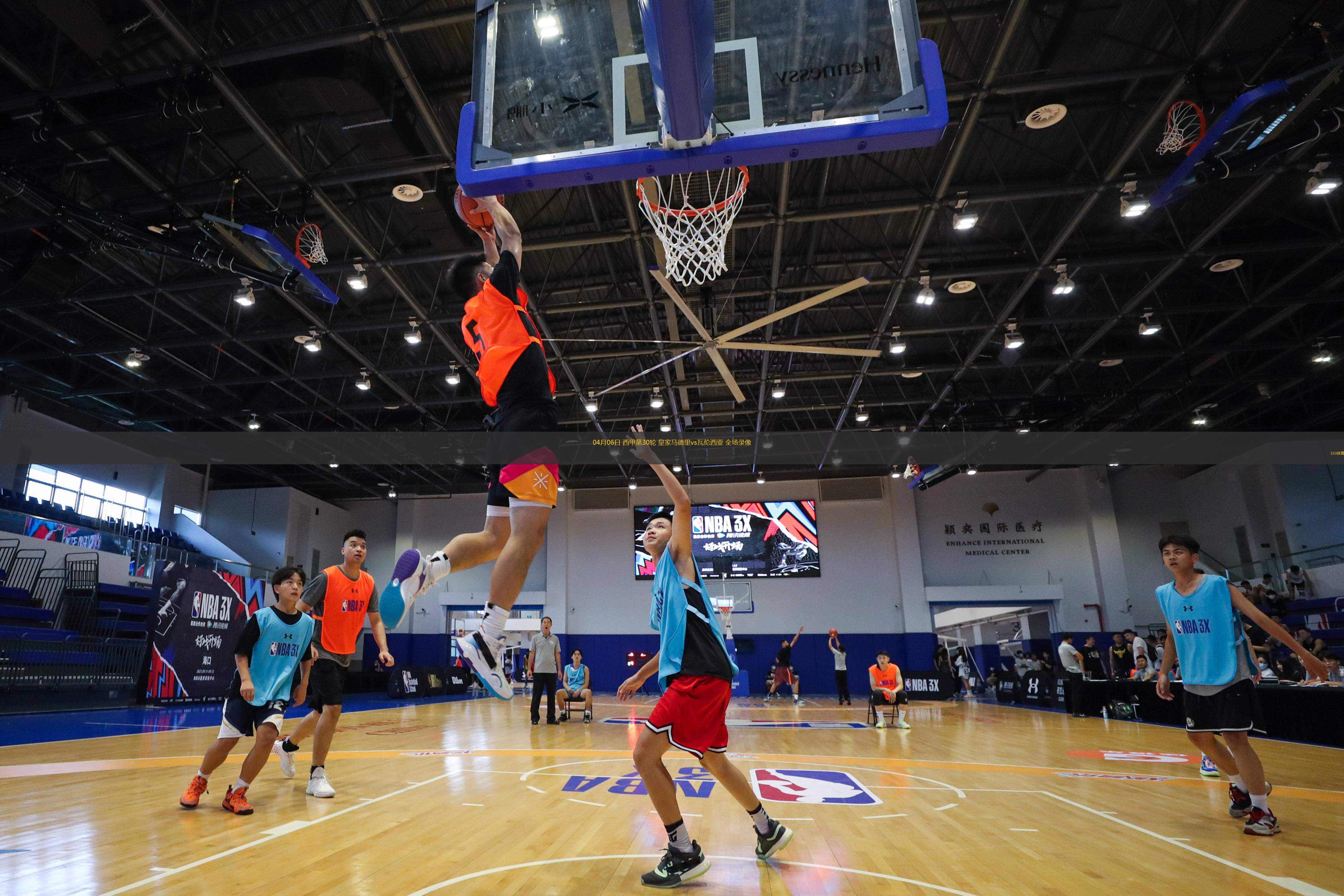 关于西甲皇家马德里4-0瓦伦西亚皇马各项赛事六连胜的信息  第2张