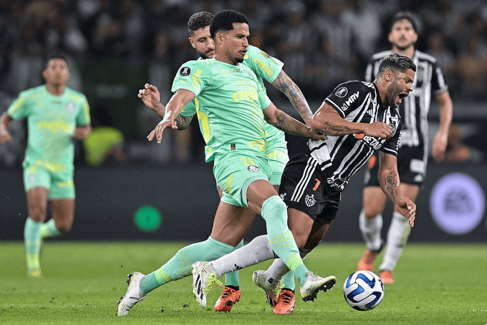 包含罗甲：CFR克卢日VS布加勒斯特快速的词条  第1张