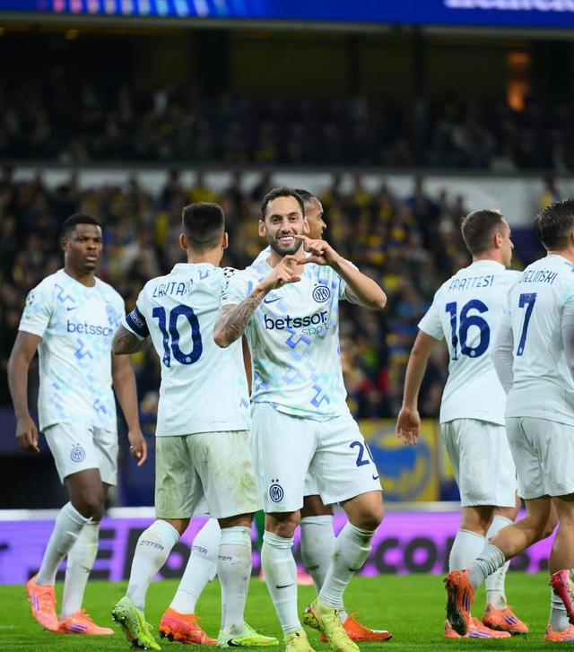 欧冠：曼彻斯特城VS勒沃库森  第2张