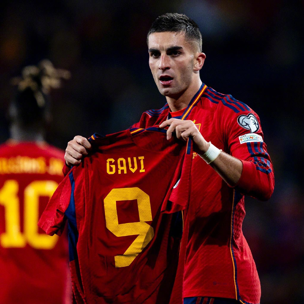 曝加维与费尔明因女友矛盾闹僵巴萨更衣室氛围紧张的简单介绍