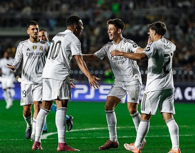 关于罗德里戈离开皇马的选择也越来越少目前只剩下热刺这一选项的信息