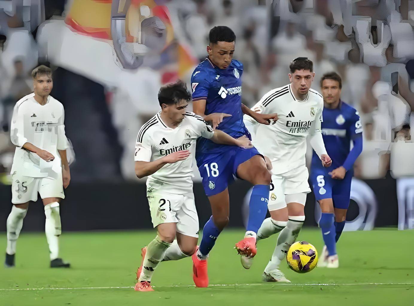 包含西甲皇家马德里VS瓦伦西亚比赛分析银河战舰再添三分的词条  第2张