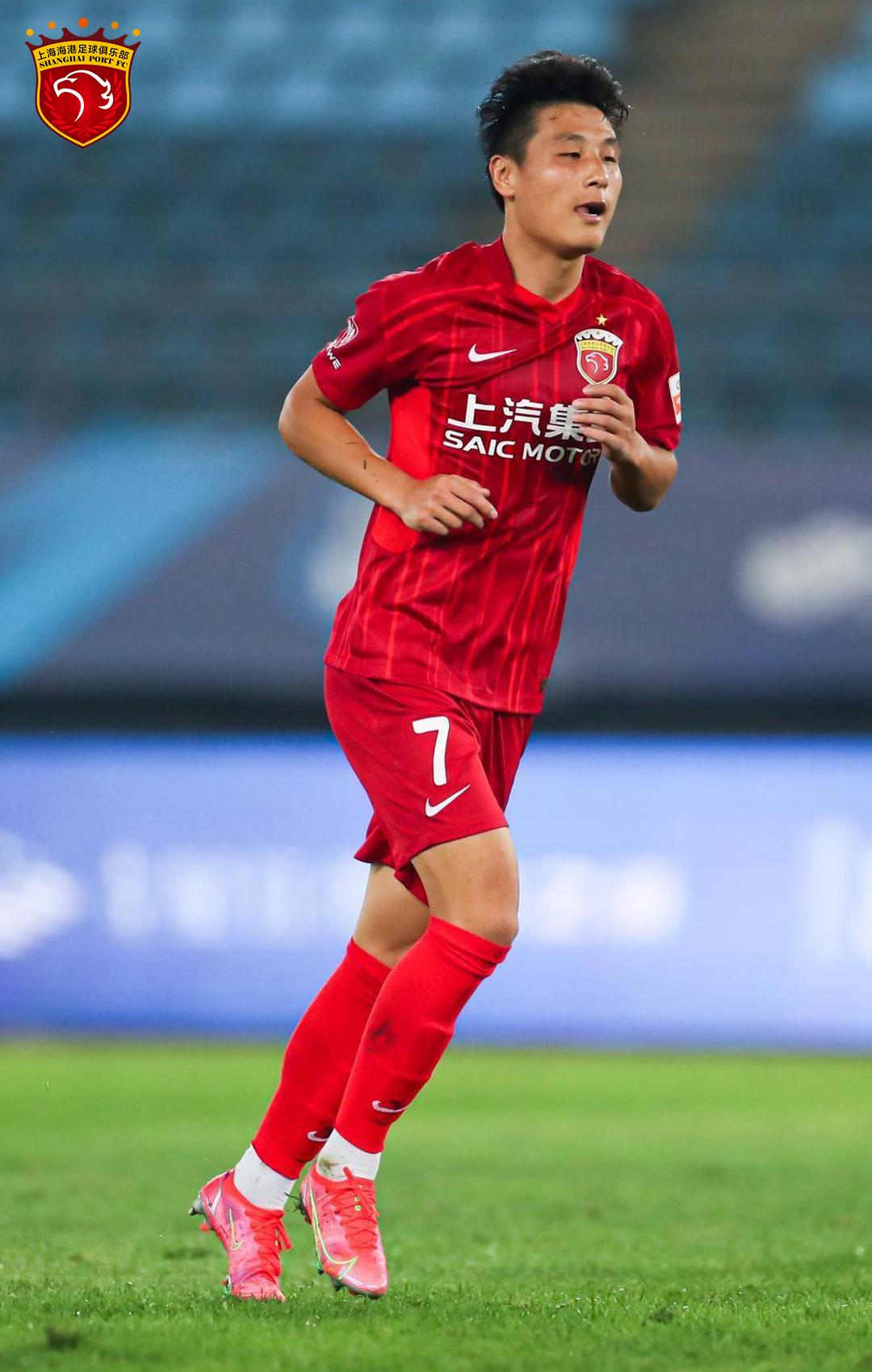 武磊即便去客场也难发挥作用武磊仍未参与国足有球训练存离队可能的简单介绍  第1张