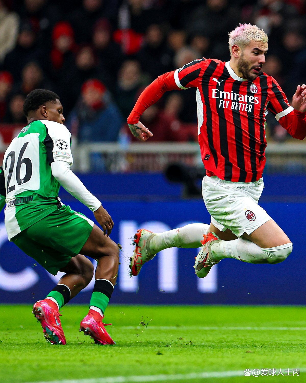 曝AC米兰签下埃斯图皮尼安顶替离队的特奥的简单介绍  第1张