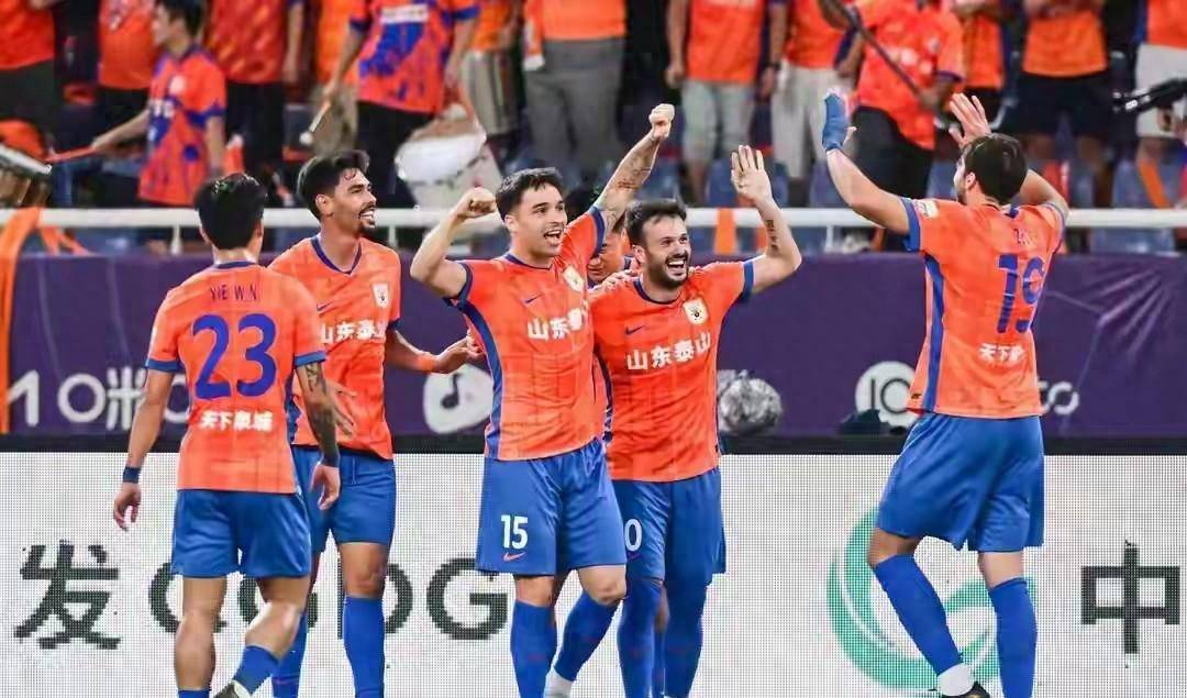泰山距前四8分山东泰山6-0复仇北京国安缩小与争冠球队积分差的简单介绍