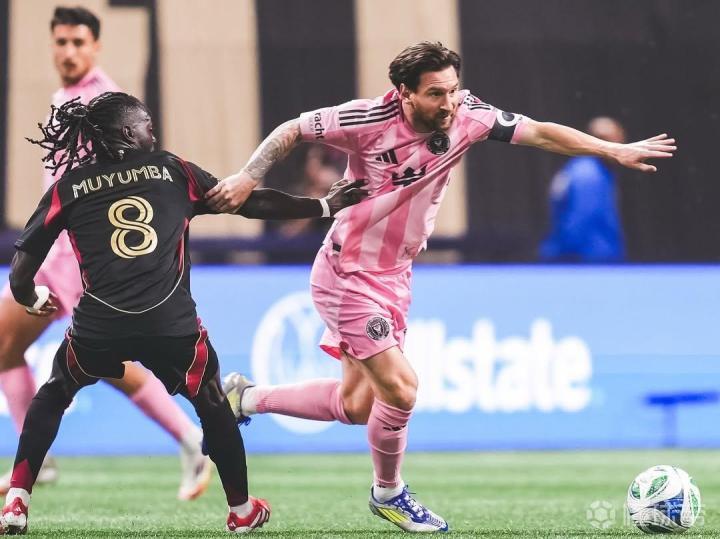 包含马斯切拉诺：早就与梅西谈妥续约合同延长至2028年的词条  第2张