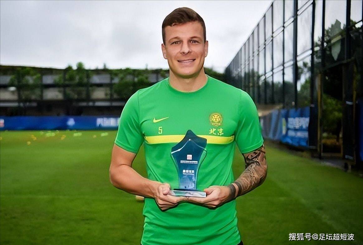 梅米舍维奇离开迪拜胜利曾效力于国安的简单介绍  第1张