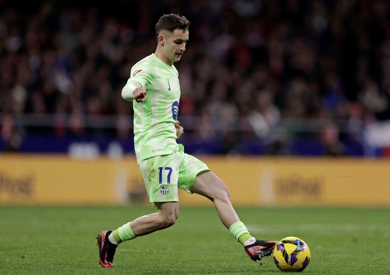 包含哈弗茨将缺席数周球员膝盖出现伤势的词条