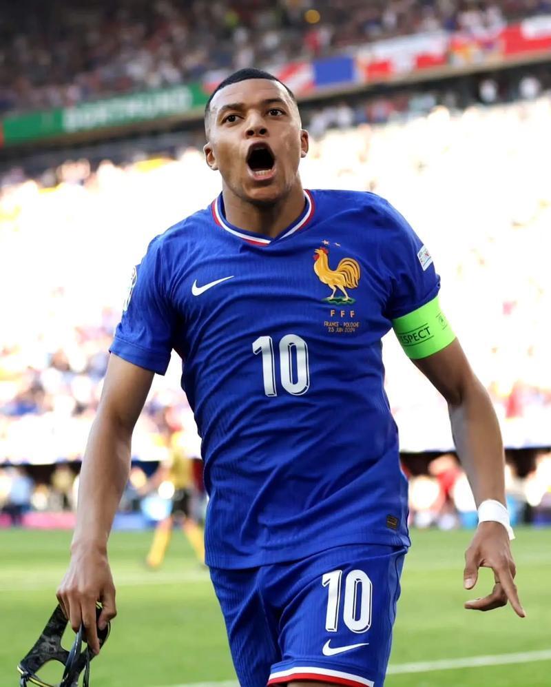 大巴黎失去姆巴佩为何反而变得更强恩里克战术升级的简单介绍