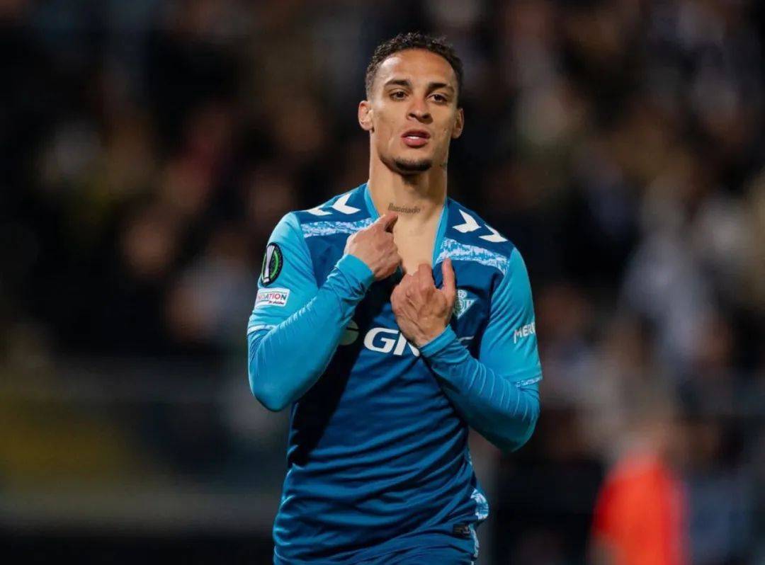 关于楚克乌梅卡接近加盟多特转会费为2500万英镑外加浮动费用的信息  第1张