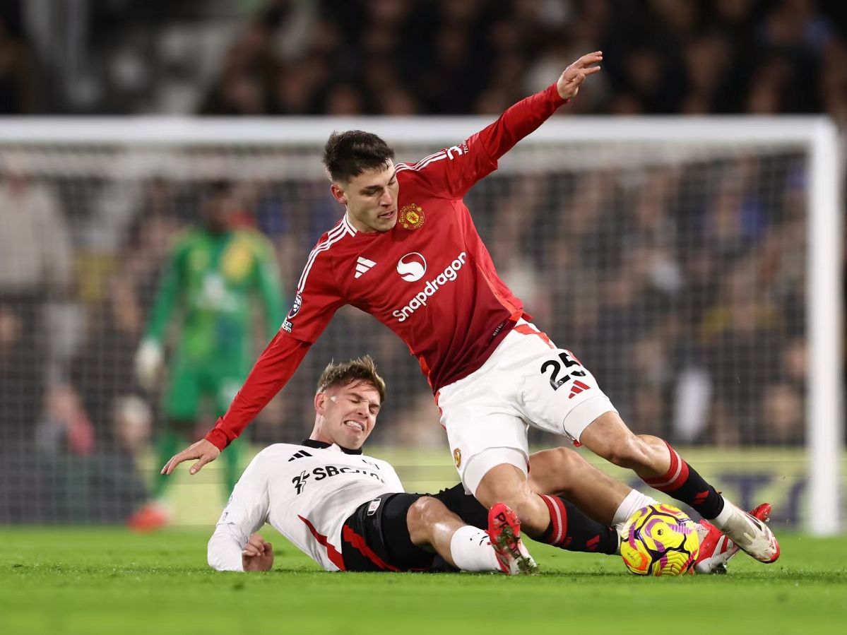 曼联取得英超三连胜红魔状态回升 第2张 曼联取得英超三连胜红魔状态回升 第2张