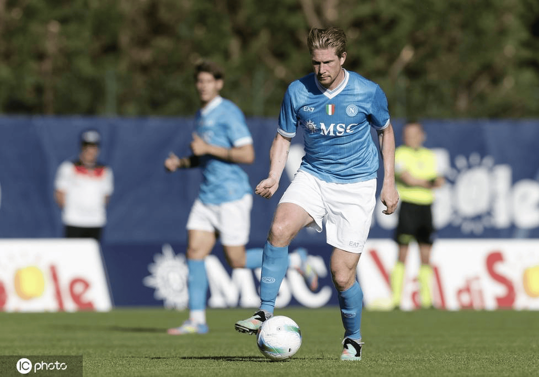 那不勒斯对莫伊塞基恩有兴趣球队将争夺球员的简单介绍  第2张